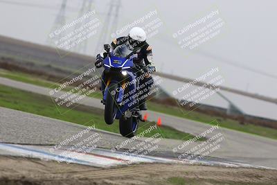 media/Nov-29-2025-TrackDaz (Sat) [[10ae2d9bce]]/B Group/Session 4 (Wheelie Bump)/